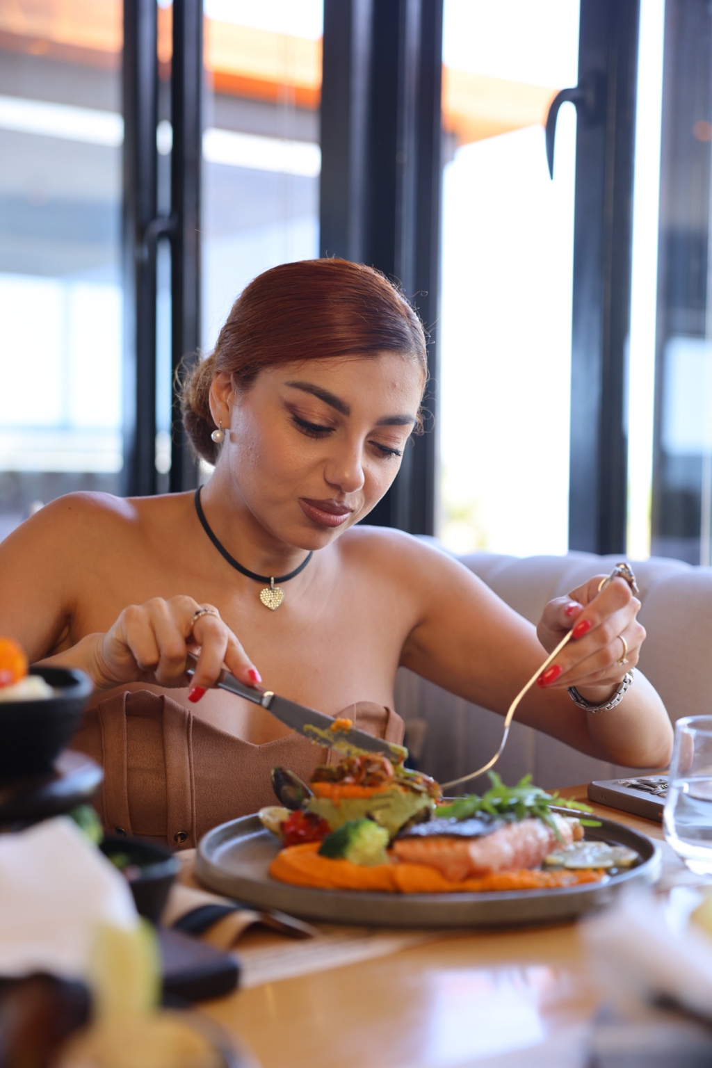 Ambiance premium et expérience client chez TROV Casablanca